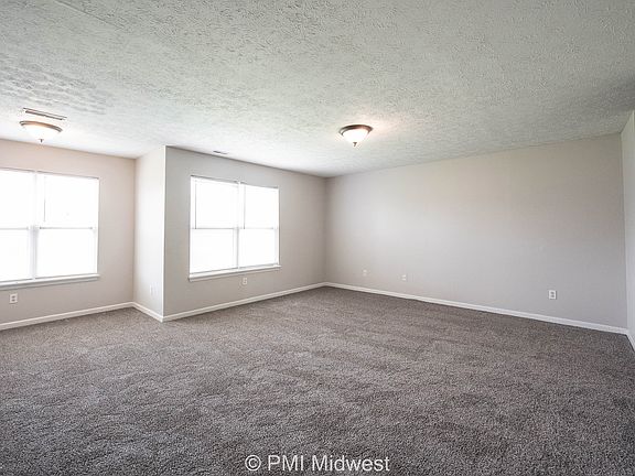 4th image of 542 Fisher Creek Dr