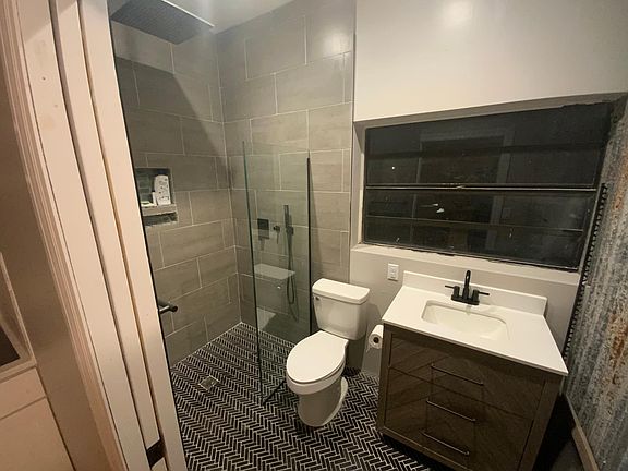 5th image of 2507 Ayers Hill Ct #1