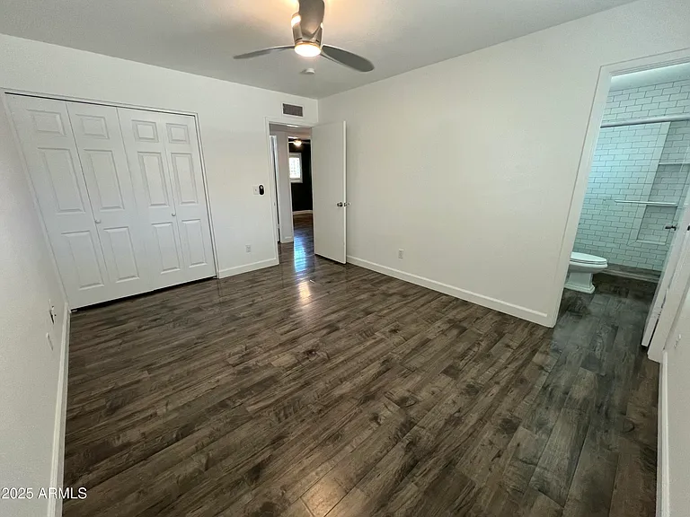 8744 E Rose Ln — Photo 7