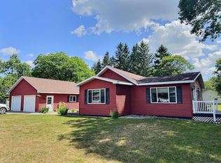 1037 Superior Ave, Kingsford, MI 49802