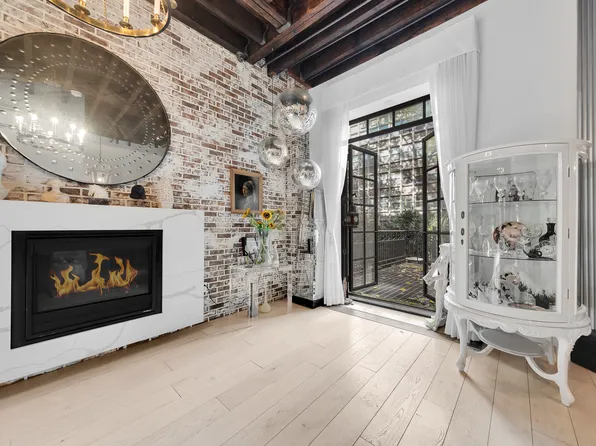 141 West 95th Street image 6 of 25