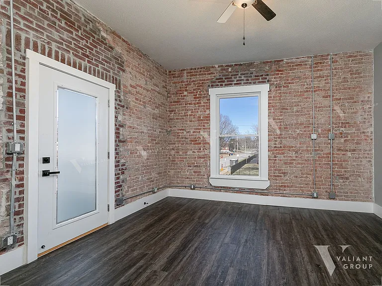 806 South Ave — Photo 42