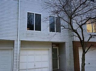 108 Emily Ln, Staten Island, NY 10312