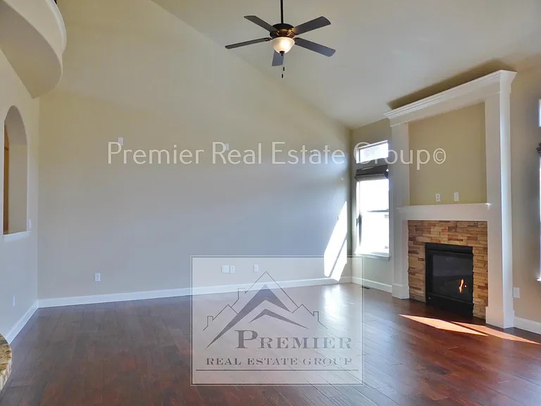 7503 Dutch Loop — Photo 6