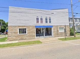 68 W Main St, East Palestine, OH 44413