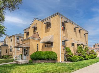 2001 N 73rd Ct, Elmwood Park, IL 60707