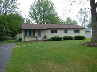 4850 Summerhill Dr, Clarkston, MI 48346