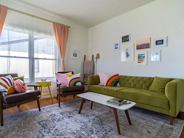 117 W Glenrosa Ave — Photo 10