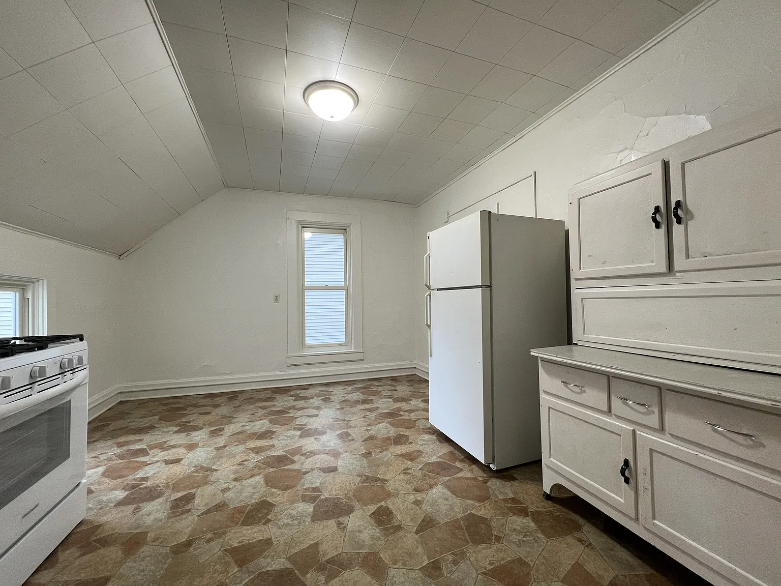 1258 University Avenue - 2 — Photo 3