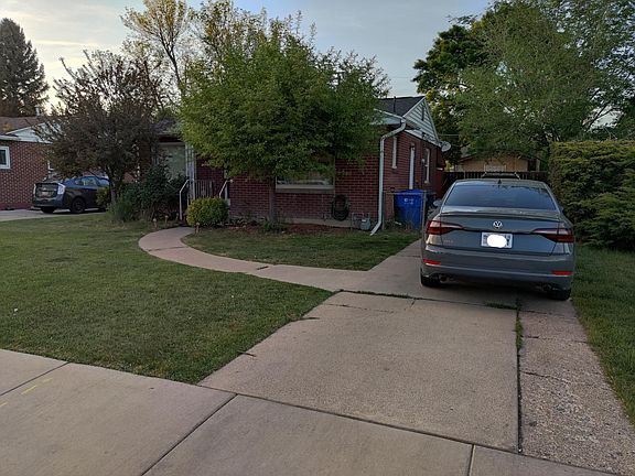 4th image of 275 E Welby Ave
