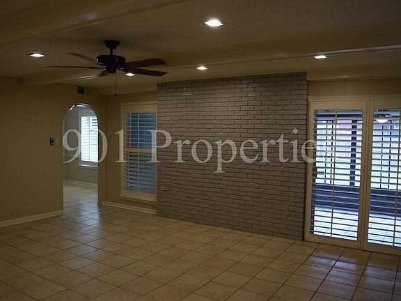 4th image of 8161 Pine Valley Ln