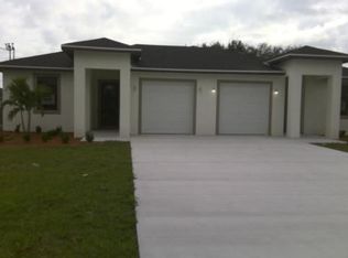 136-138 Pullman ST, LEHIGH ACRES, FL 33974