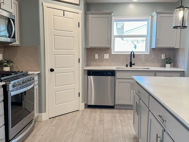 10112 Cooper Lake Ave — Photo 21