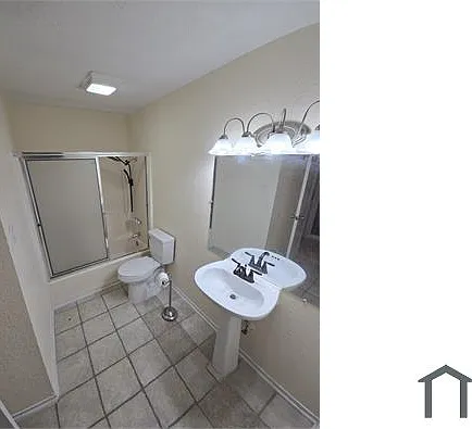 2706 Taft St — Photo 7