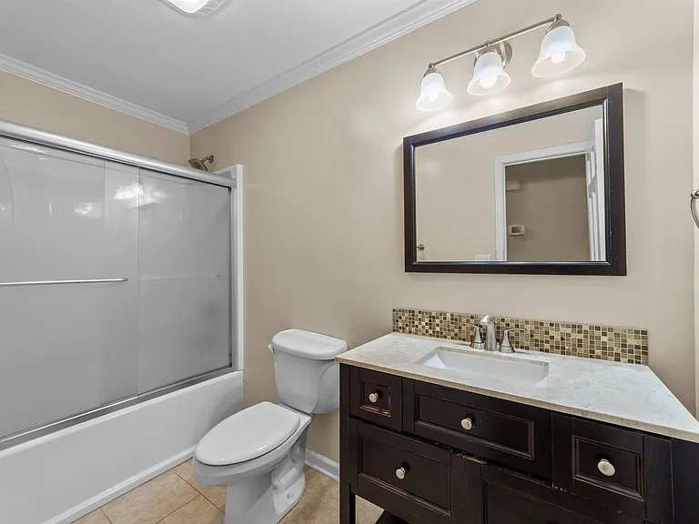 204 McNeill Rd — Photo 15