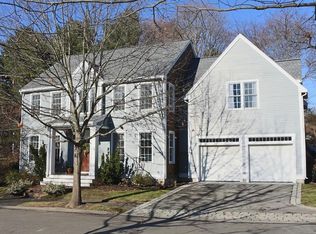 6 Westport Ln, Marblehead, MA 01945