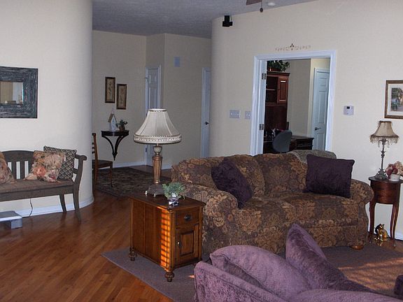 4th image of 6424 Homestead Dr