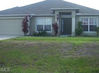 2217 NE 6th Pl, Cape Coral, FL 33909
