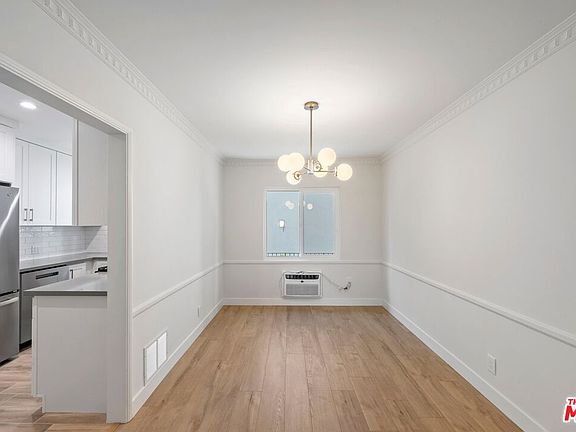 3rd image of 1250 N Crescent Hts #2