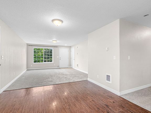 3rd image of 53 Michael St