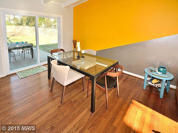 3rd image of 8838 Camfield Ct