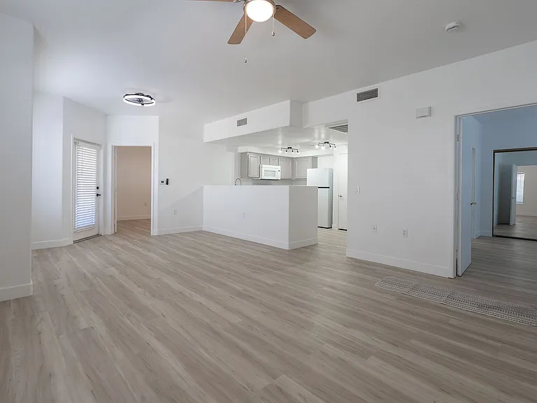 10245 S Maryland Pkwy #1212 — Photo 16
