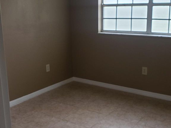 3rd image of 7405 Winter Garden Pkwy