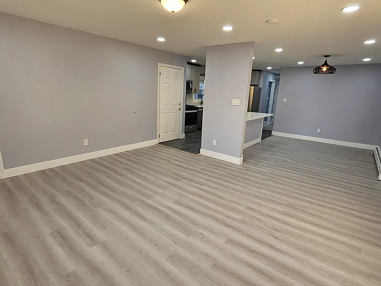 124 Leonard St #2 — Photo 6