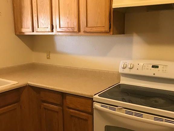 5th image of 3006 N 39th Ave