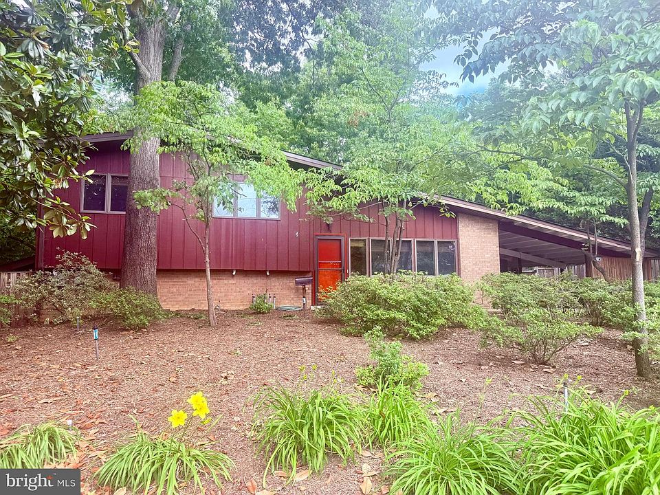 1st image of 6018 Ridge View Dr