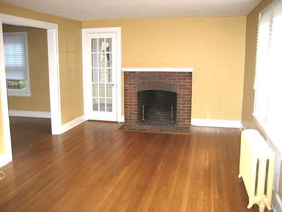 2nd image of 53 Grandview Ave