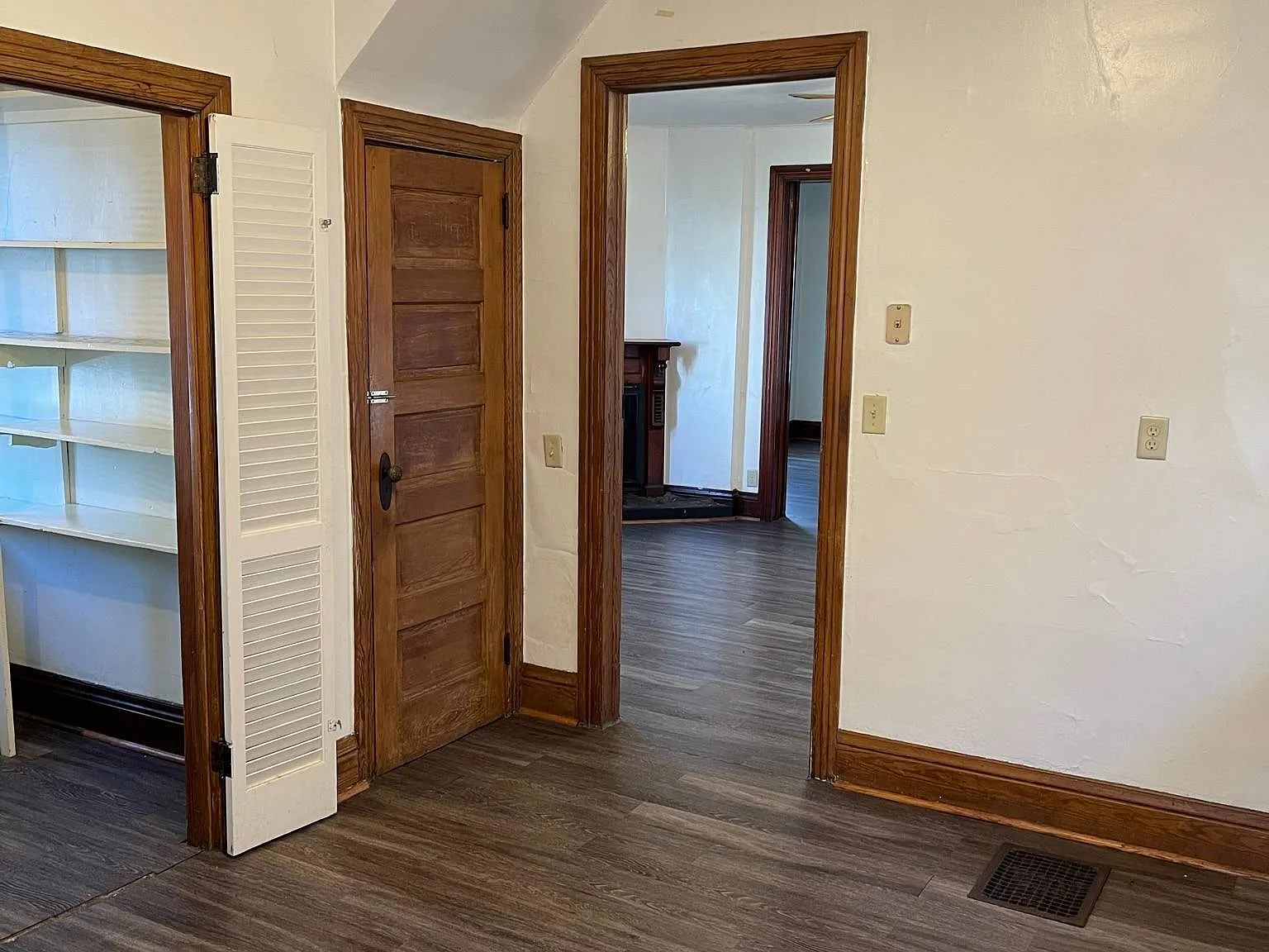 3 bed, 1468 sqft, $2,610 — Photo 4
