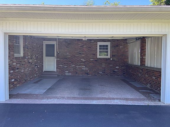 2 Car Garage