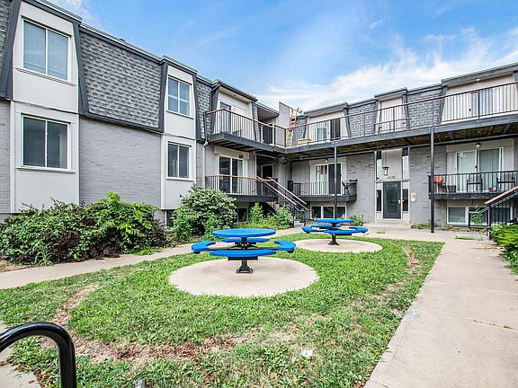 2nd image of 4235 Walnut St APT B