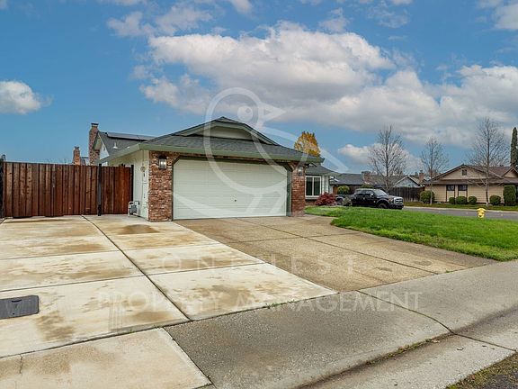 4th image of 1800 Meadow Ln
