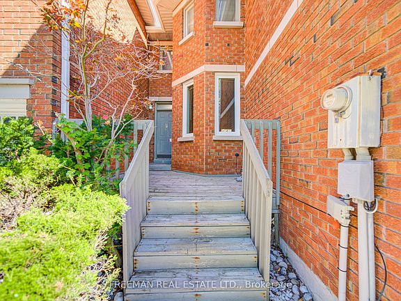 2nd image of 107 Brownstone Cir