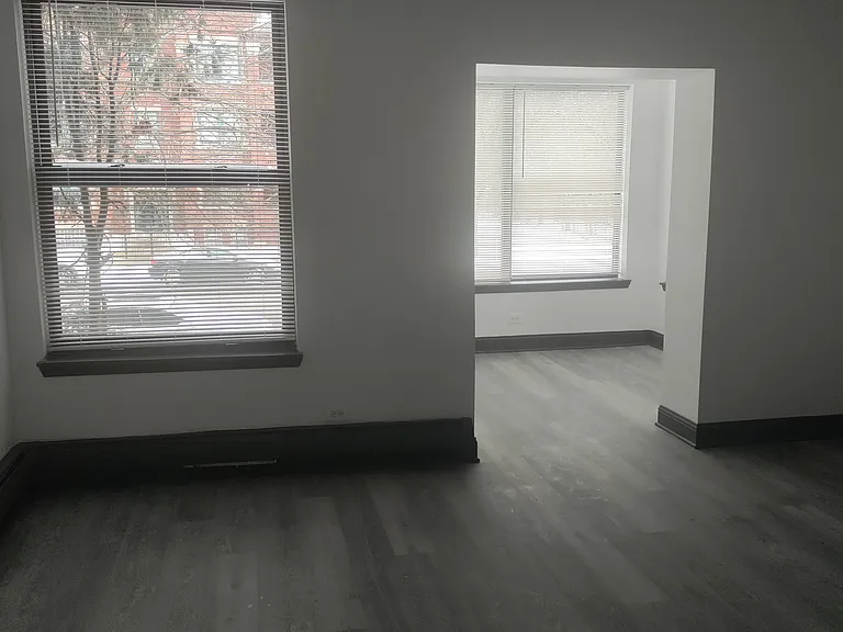 5700 S Michigan Ave — Photo 22