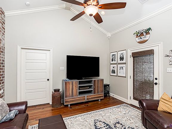 4th image of 17505 Mallard Cove Ave