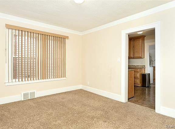 4th image of 459 W Pearl Ave