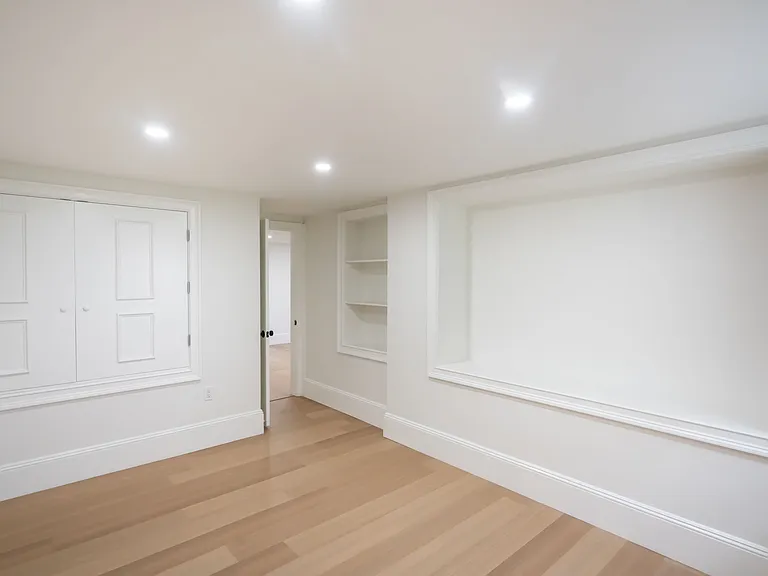 70 Clinton St #GROUND — Photo 41