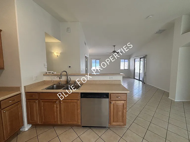 7135 S Oakbank Dr — Photo 10