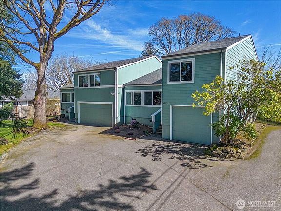 2nd image of 3023 Bridgeport Way W #B