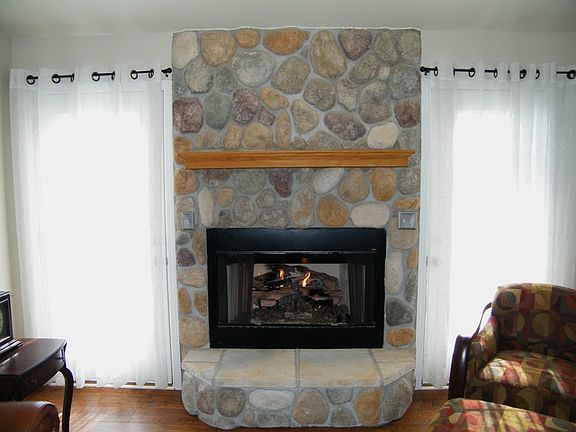 4th image of 247 N Richards Ct