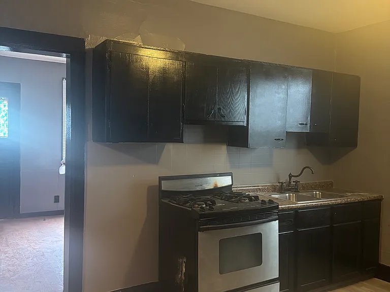 9548 S Avenue M #1 — Photo 7