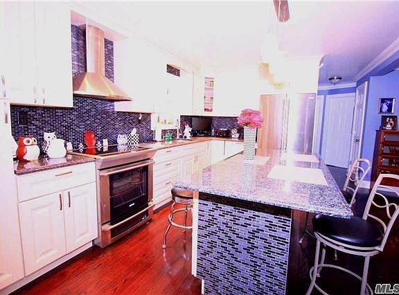 5th image of 3323 1st St