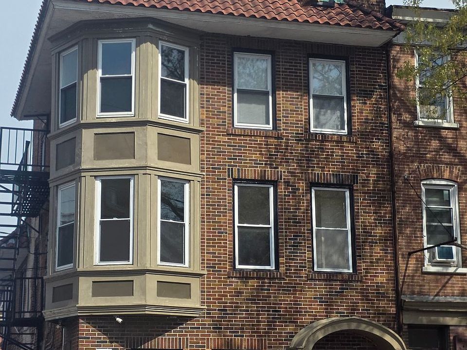 1st image of 349 N 7th St APT 7