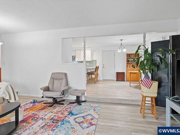 5th image of 5780 14th Ave NE