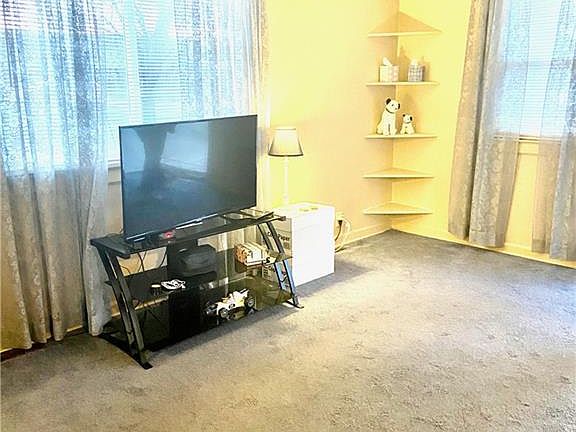 3rd image of 11629 E Deanna Dr