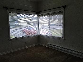 2nd image of 119 Corrin Ave NW