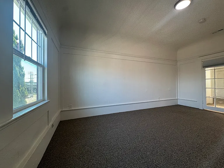 3647 West St — Photo 10